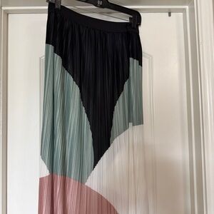 Colorblock Pleated Women's Skirt